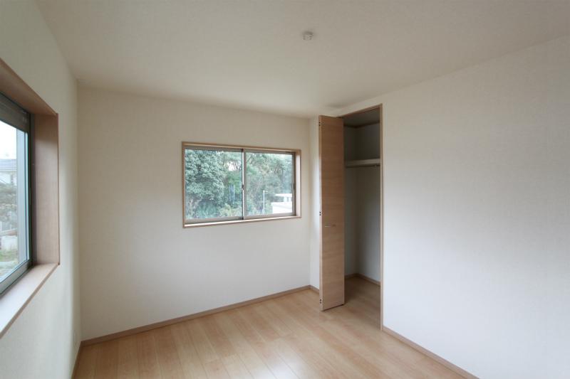 Non-living room. Same specifications Photos