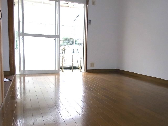 Other room space. 6 Pledge of Western-style