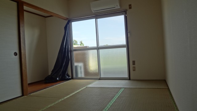 Other room space. It is air-conditioned