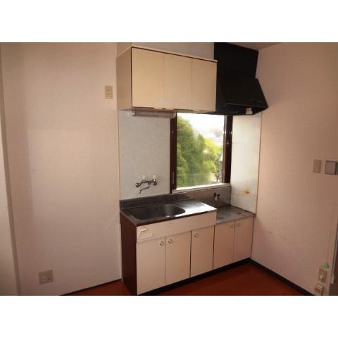 Kitchen. For further information, please contact 0942-53-0007 (* ^ _ ^ *)