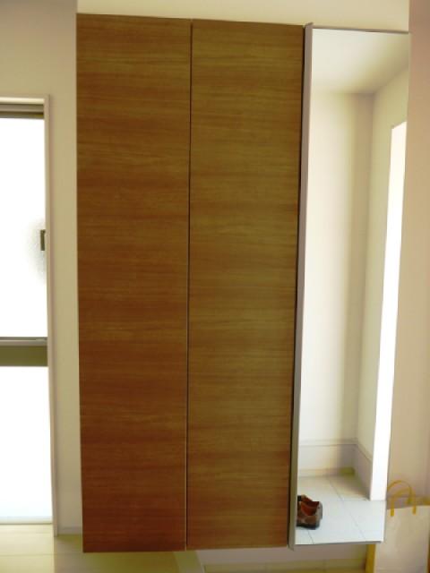 Entrance. The same type