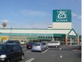 Supermarket. 700m to Sunny (super)
