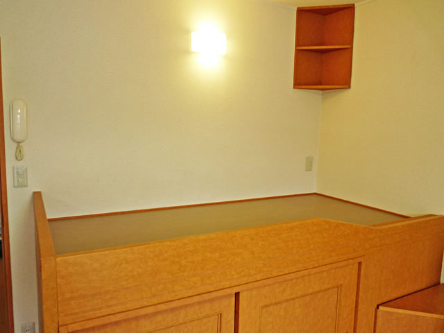 Other room space. Loft space