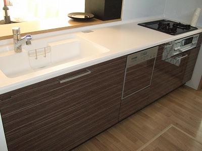 Same specifications photo (kitchen). I hope if there is a back door ~ In a lot of wife is called! ? This time mainly think of housework flow line, (^_^) I was I set up a back door at the standard /  In a small back door with the property, It is a rare property (^_^) /