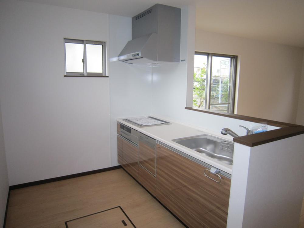 Kitchen. Indoor (September 2013) Shooting