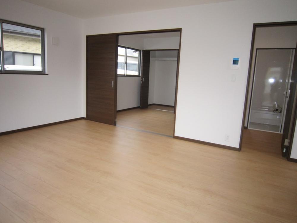 Other introspection. Indoor (September 2013) Shooting