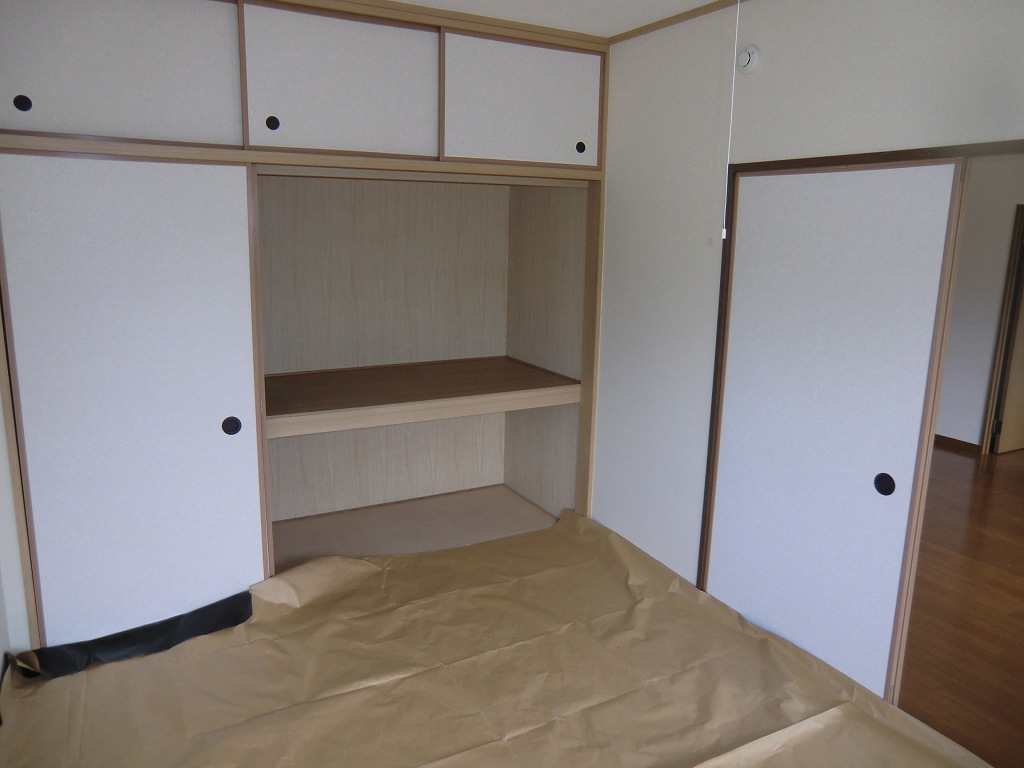 Receipt. Armoire ※ It is a photograph of another in Room.