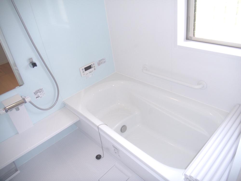 Bathroom. Indoor (10 May 2013) Shooting