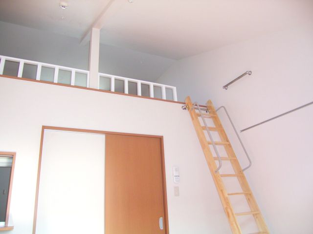 Other room space. loft