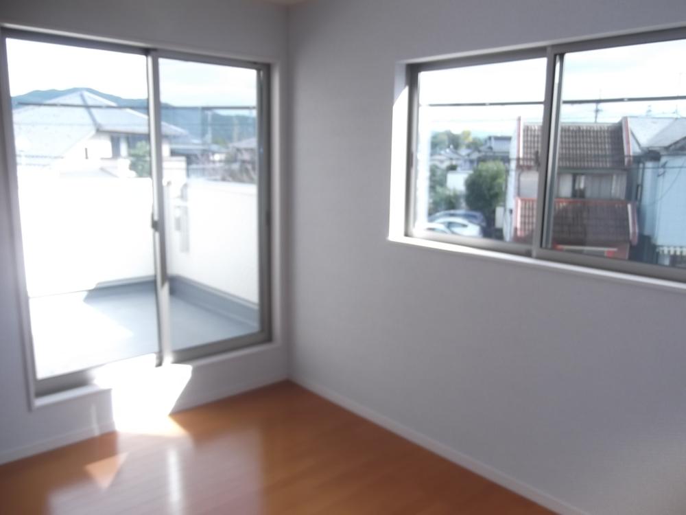 Non-living room. Indoor (11 May 2013) Shooting