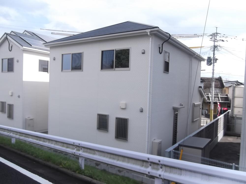 Local appearance photo. Local (11 May 2013) Shooting