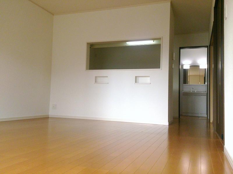 Living. Indoor (12 May 2013) Shooting