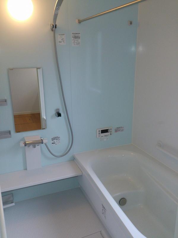 Bathroom. Indoor (12 May 2013) Shooting