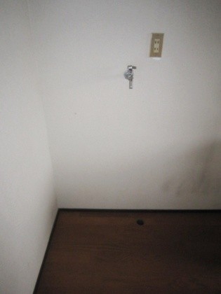 Other room space. Laundry Area