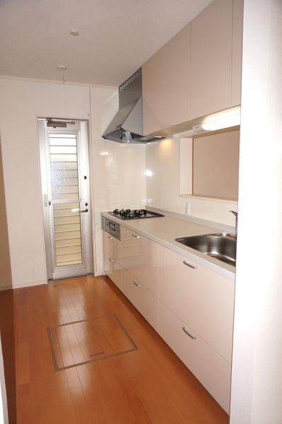 Kitchen. Same construction company It is the same specification