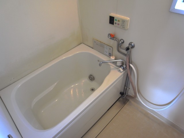 Bath. Bathing with a window