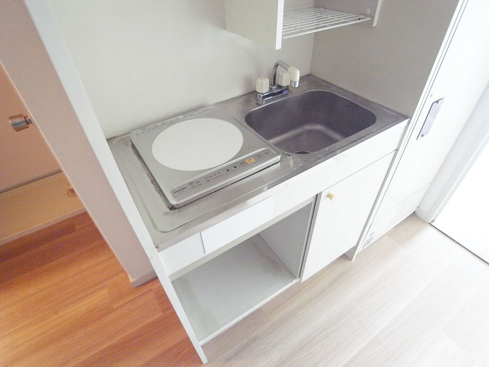 Kitchen. It has changed the electric stove in the IH heater