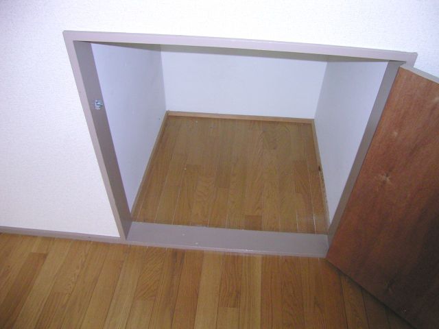 Receipt. Convenient storage space.