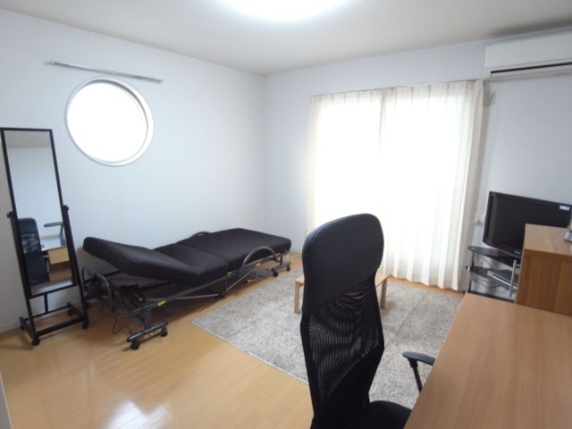 Living and room. Western-style (Model Room)