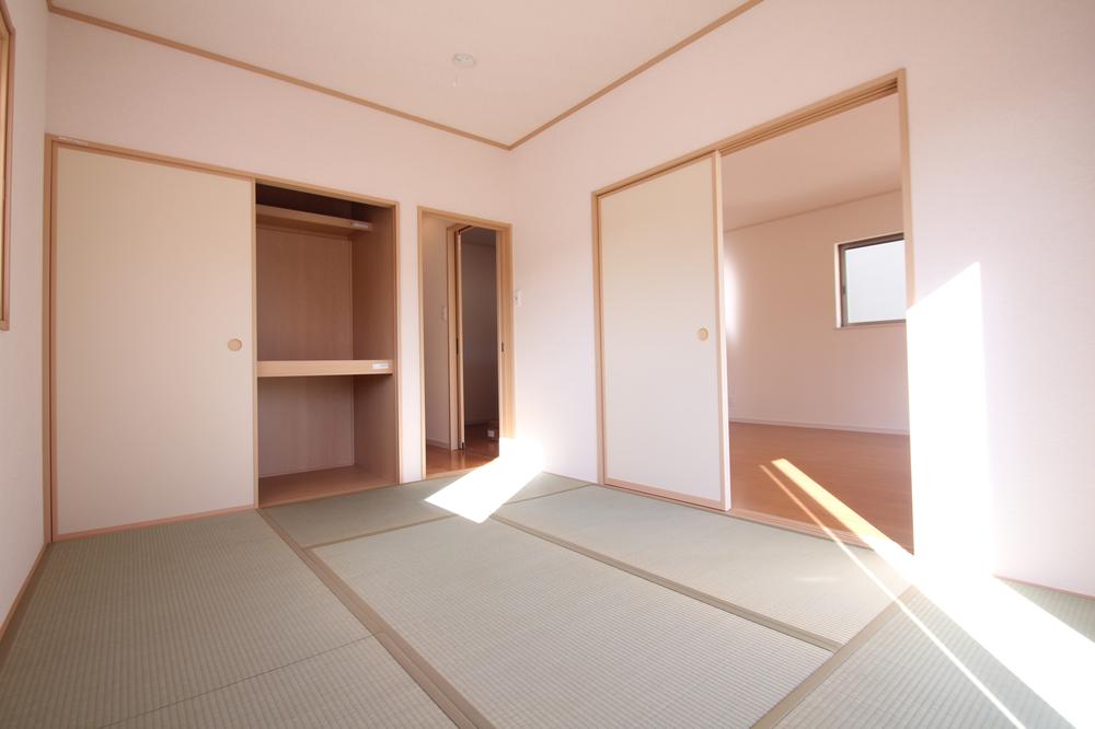 Model house photo.  ☆ Image is a photograph at the time of completion ☆