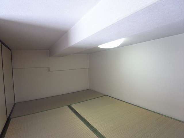 Other room space. loft