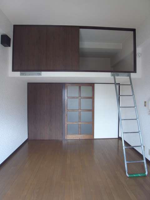 Living and room. room