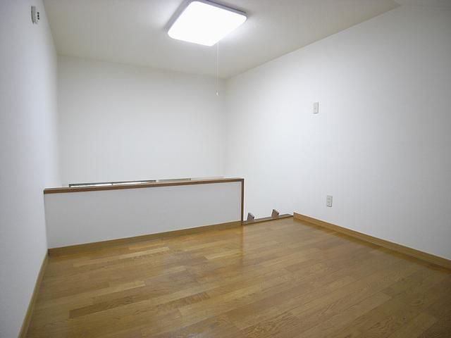 Other room space. Loft is.