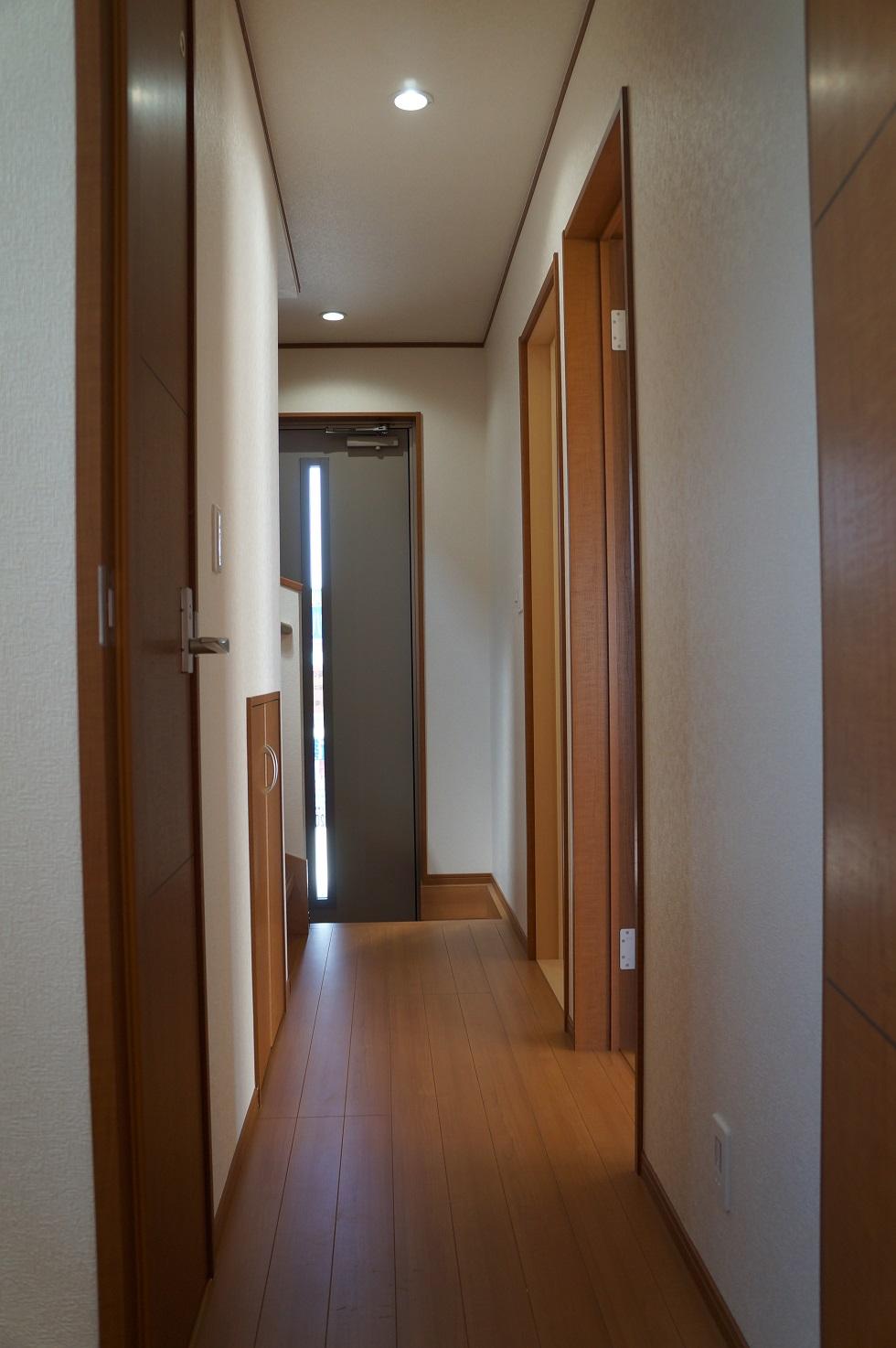 Same specifications photos (Other introspection). (Building 2) same specification