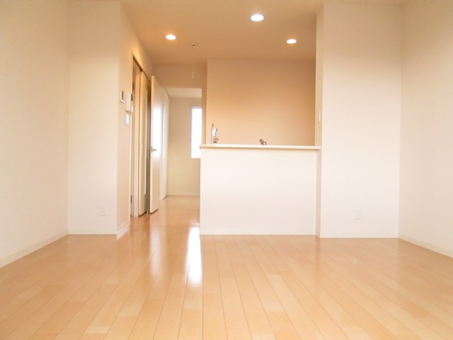 Other room space. Another angle of living