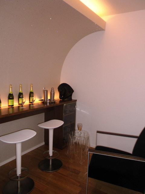 exhibition hall / Showroom. Spend your husband and wife two people of the time, Stardust bar.