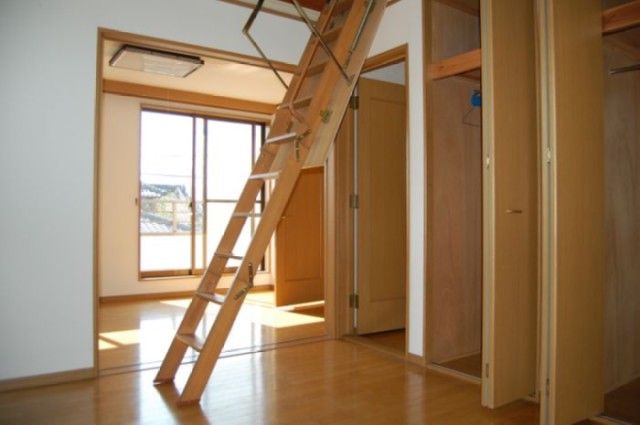 Receipt. Attic storage Ali