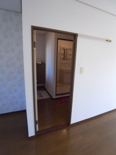 Other room space. Entrance