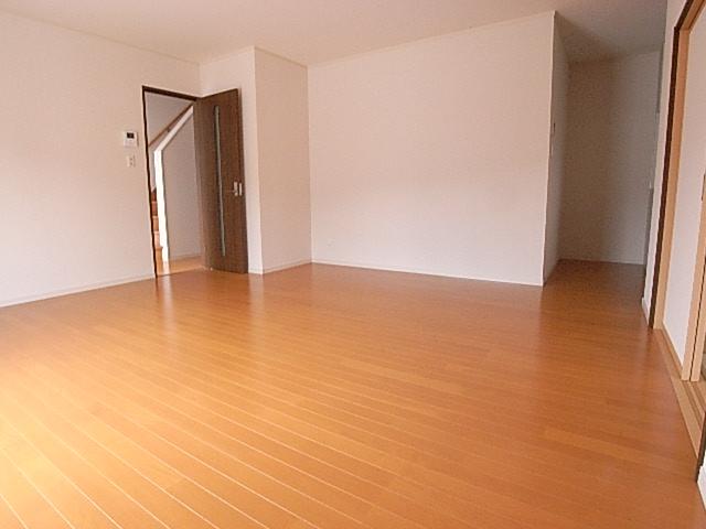 Non-living room. Same specifications Photos