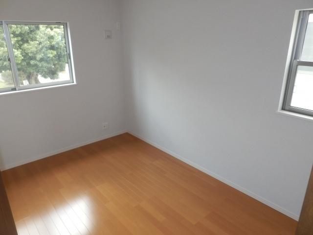 Non-living room. 2 Kaikyoshitsu