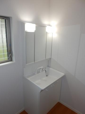 Wash basin, toilet. Bathroom vanity