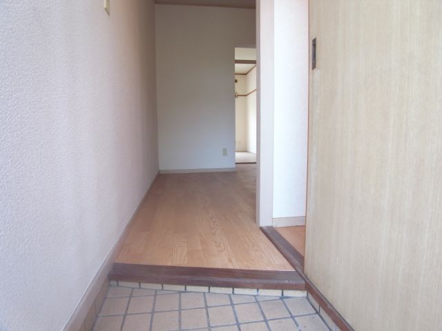 Entrance. Front door