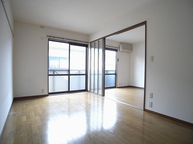 Living and room. Western style room