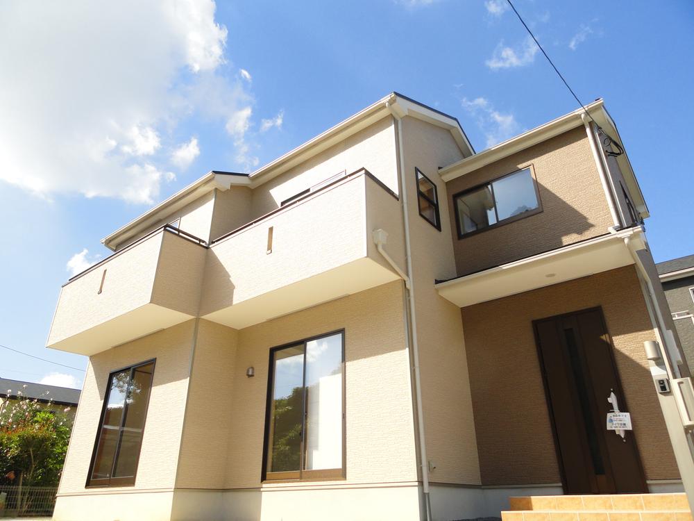 Local appearance photo. The photograph is the same type