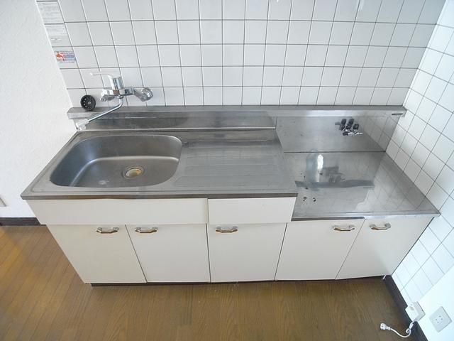 Kitchen. Kitchen space. 