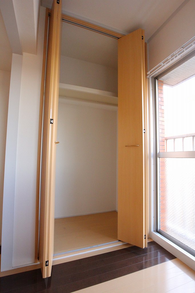 Receipt. Storage space