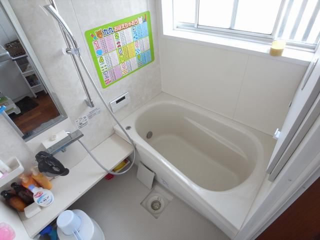 Bath. furniture ・ Consumer electronics is not attached.