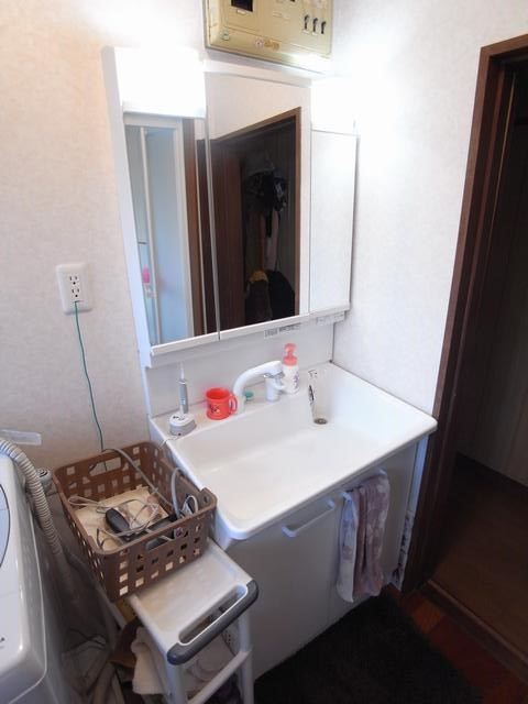 Washroom. furniture ・ Consumer electronics is not attached.