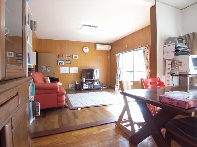 Living and room. furniture ・ Consumer electronics is not attached.