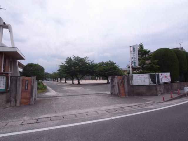 kindergarten ・ Nursery. Futsukaichi Catholic kindergarten (kindergarten ・ 650m to the nursery)