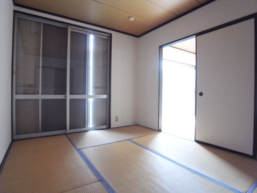 Living and room. With shutter