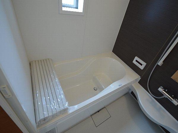 Same specifications photo (bathroom). (1 Building) same specification