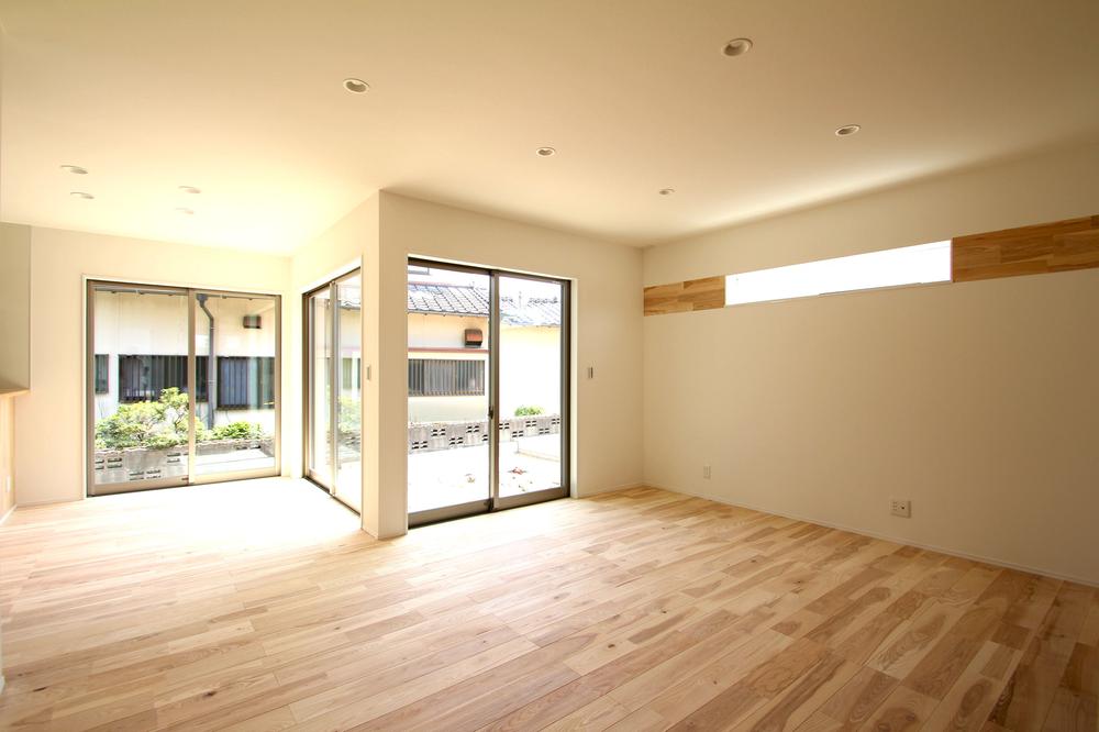 Living. Interior photo