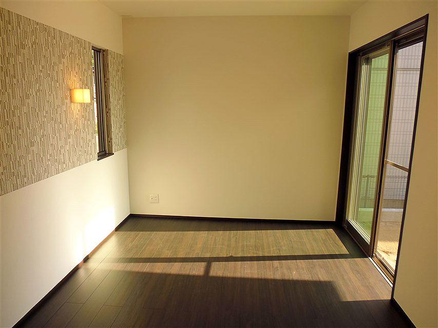 Non-living room. Akarui 1 Kaiyoshitsu