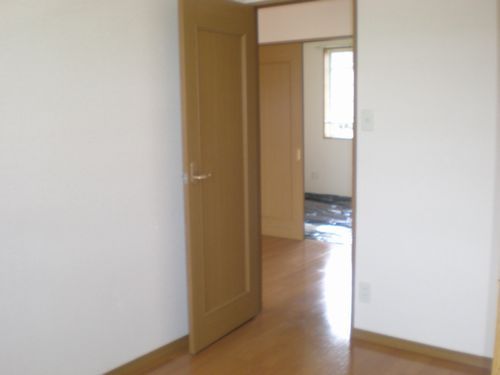 Living and room. Western is.