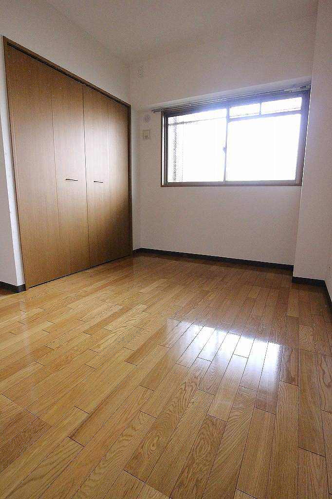 Other room space. Western style room